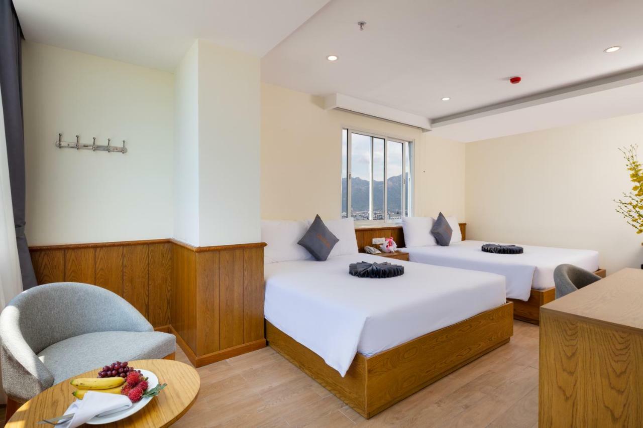 Glory Nha Trang Hotel Buitenkant foto